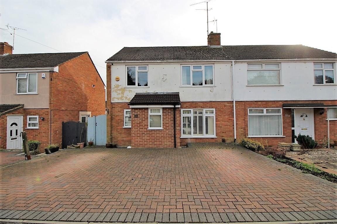 3 bed property in Wensley Road, Reading